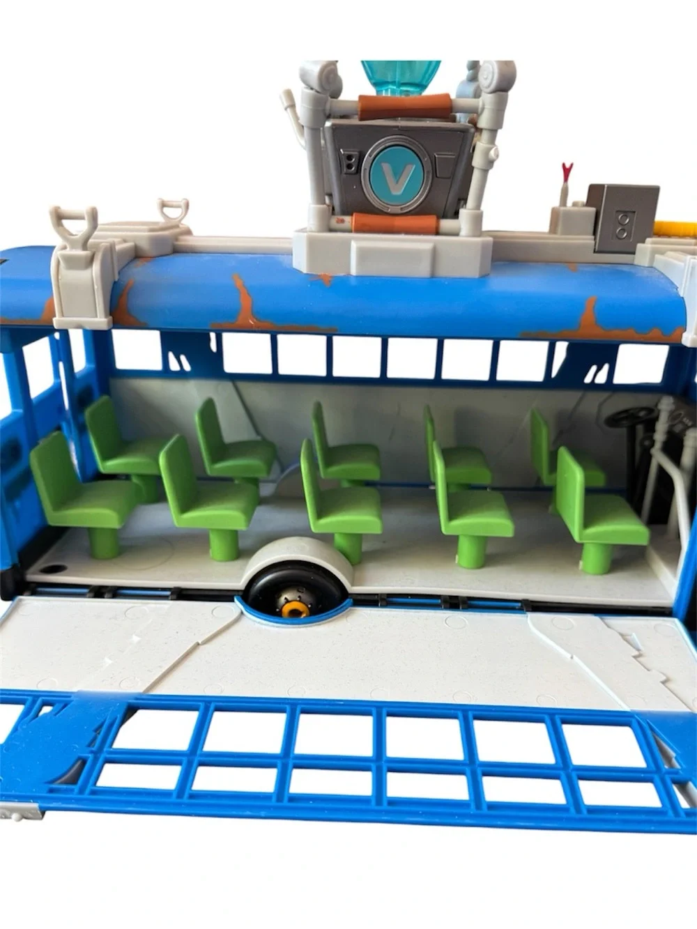 Fortnite Battle Bus Deluxe 14” Includes 4”Jonesy And Tomatohead Figures